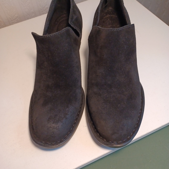 Born Womens suede booties Size 7.5M - Picture 3 of 12
